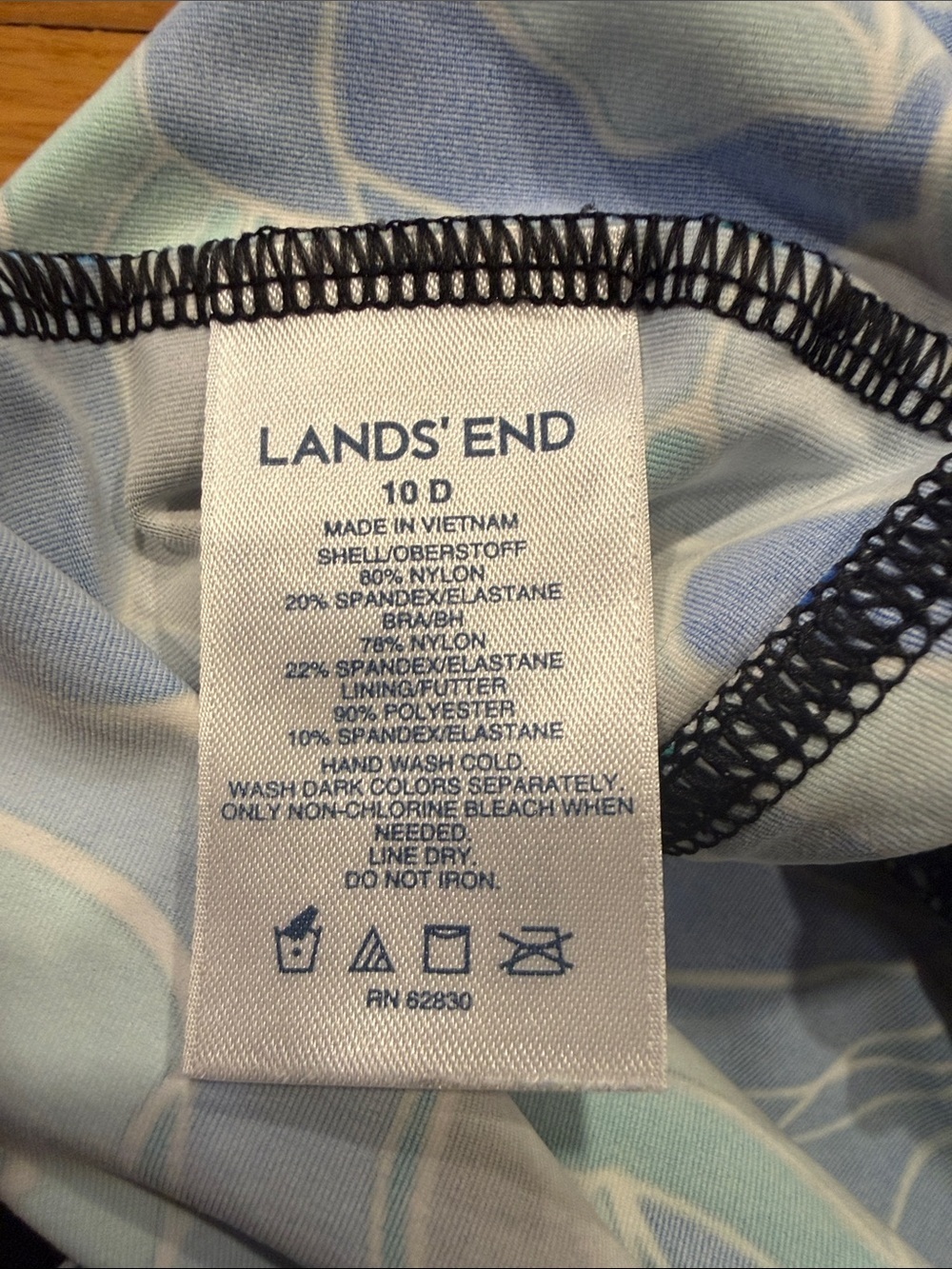 Lands’End floral swim tankini top size 10D . - Picture 7 of 8